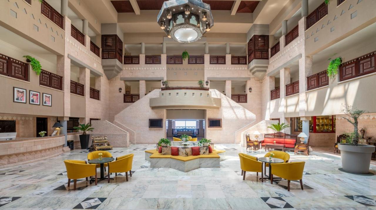 Grand Mercure Petra Hotel Wadi Musa Bagian luar foto