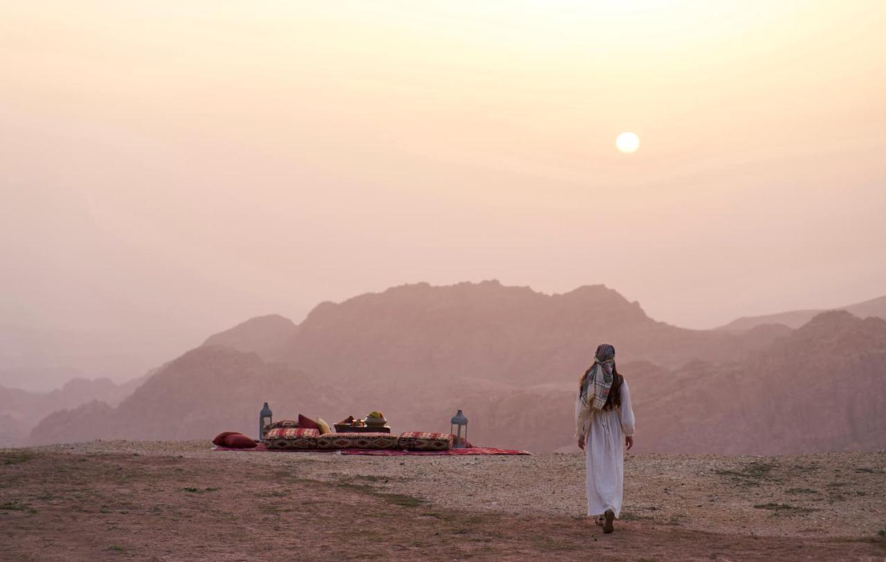 Grand Mercure Petra Wadi Musa Bagian luar foto